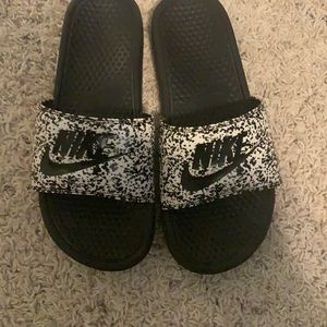 Nike slides